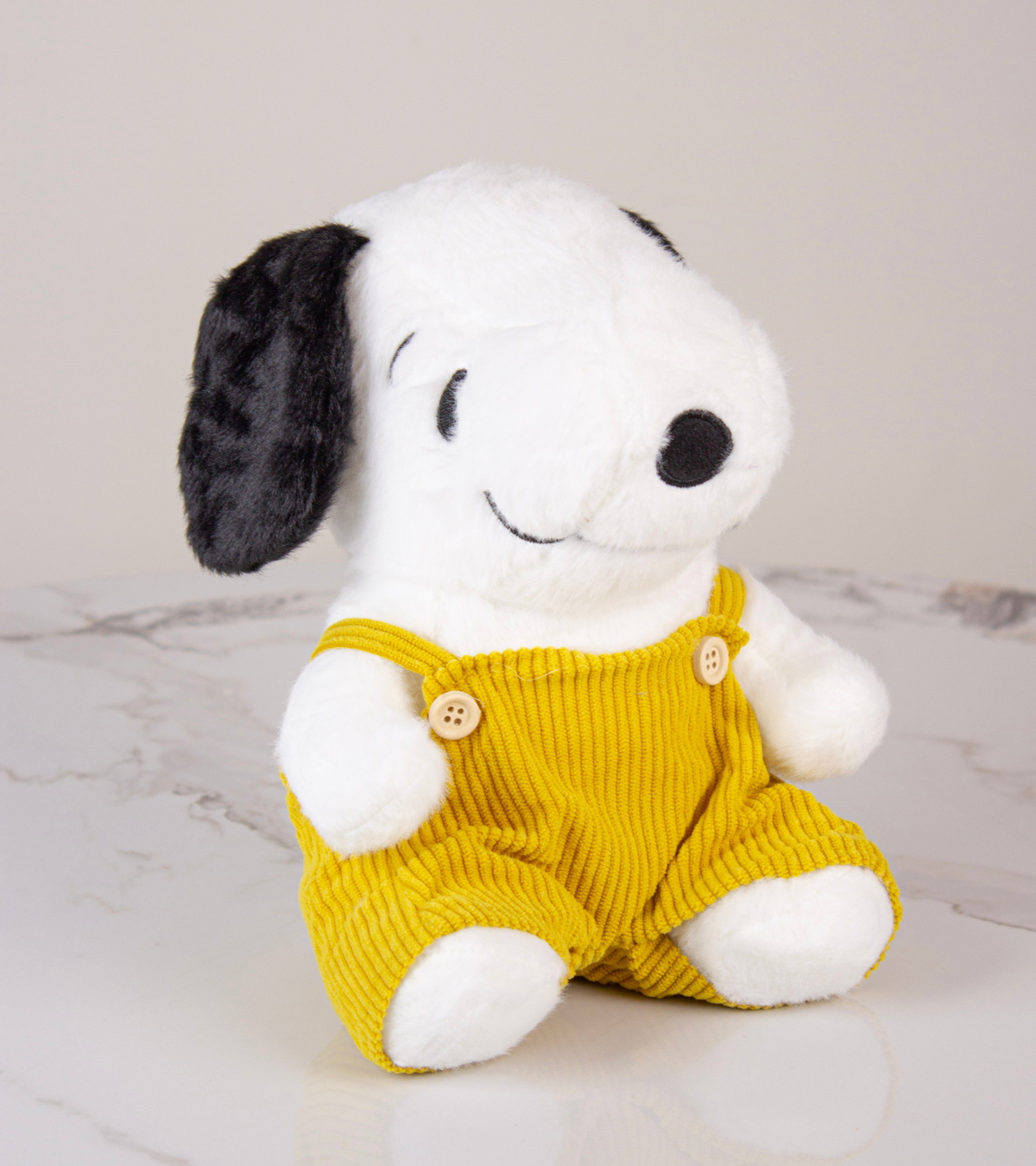 Snoopy de Peluche Tierno con Overol