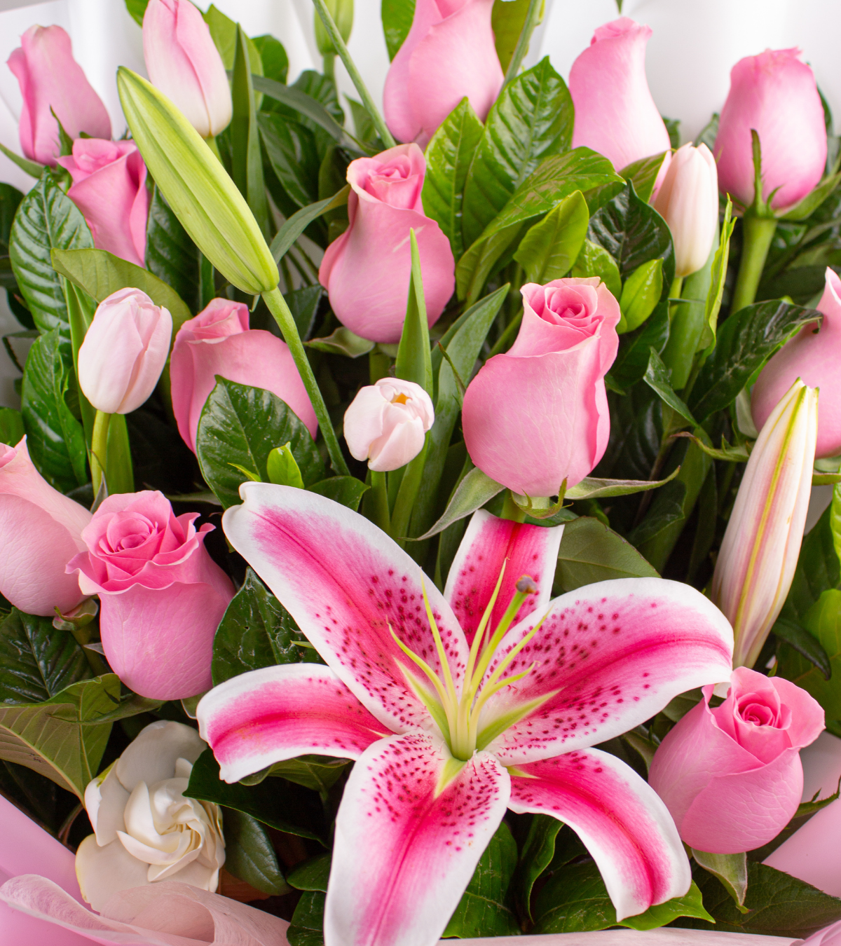 Arreglo Primaveral de Tulipanes, Rosas y Lirios