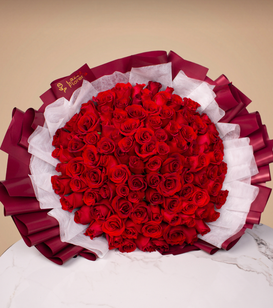 Ramo Majestuoso: 100 Rosas Rojas Premium Seleccionadas