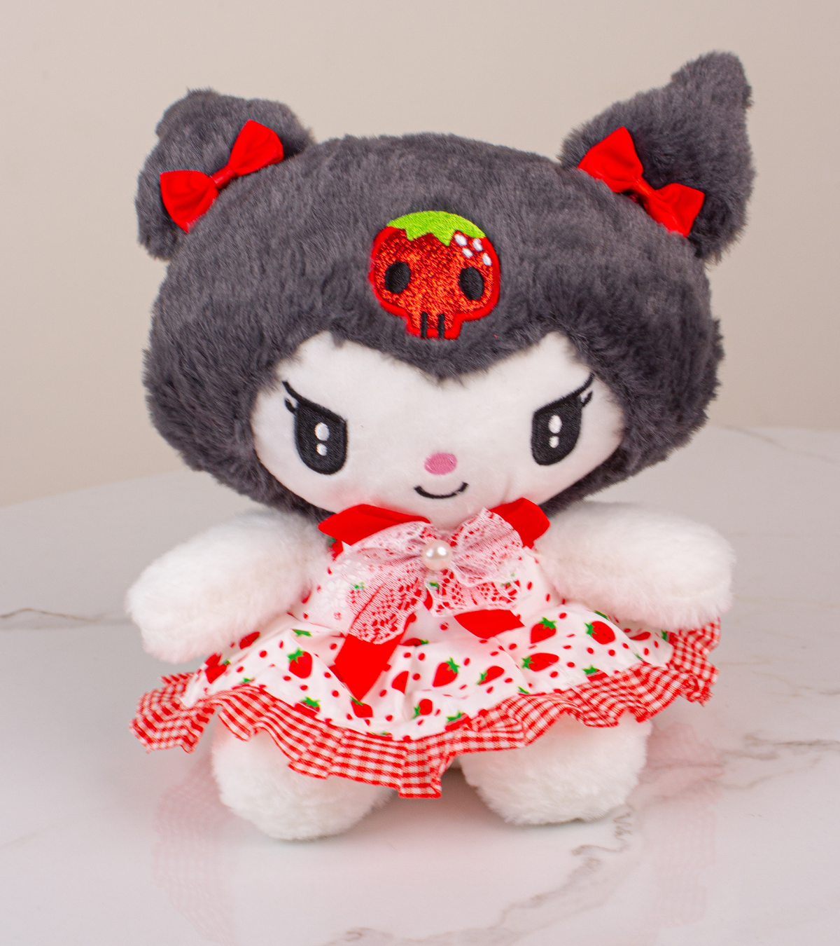 Peluche de Kuromi Fresa